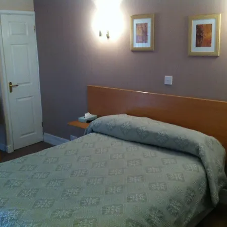 The Town & Country 3* Dundry